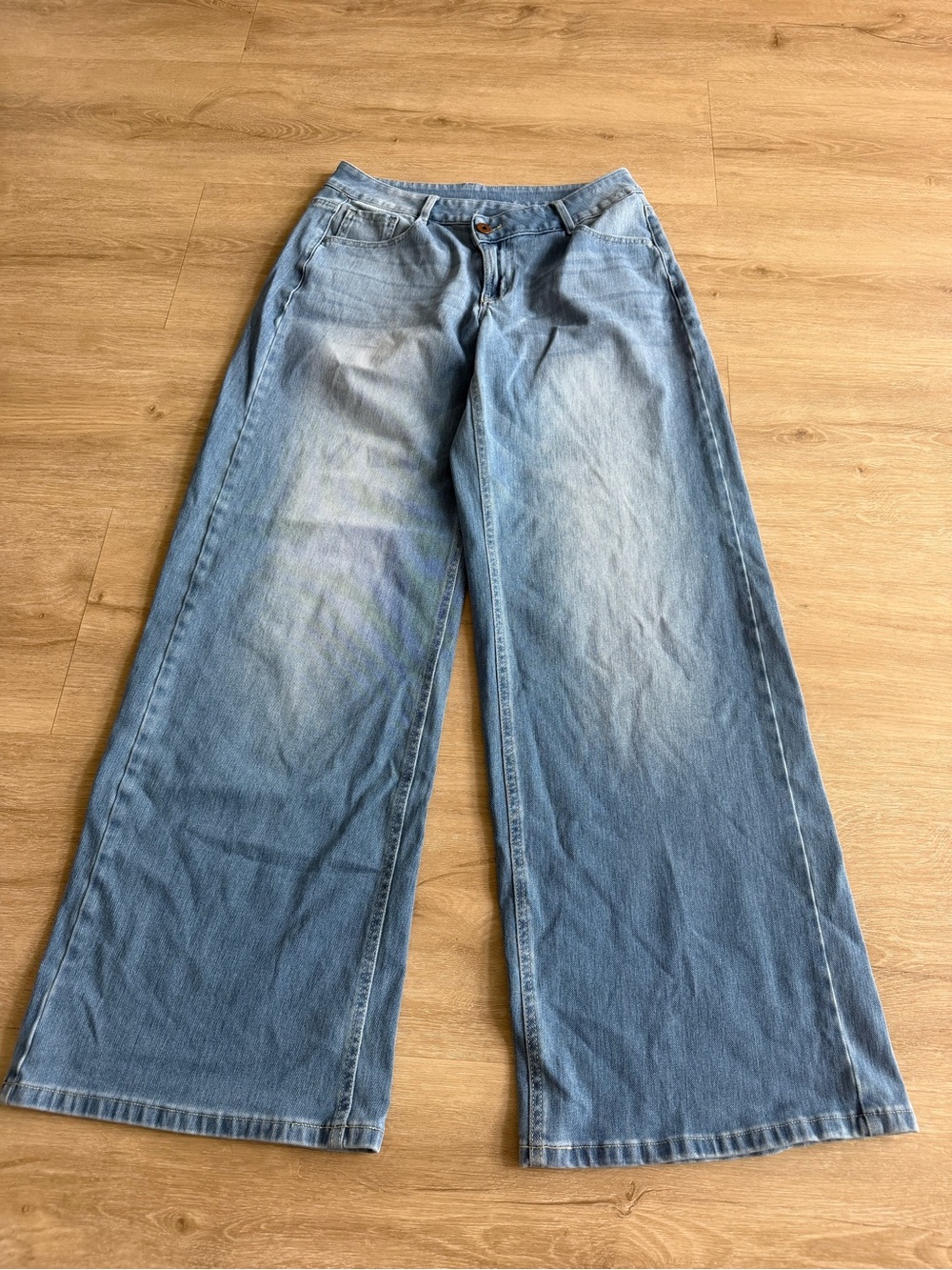 Halara Flex™ Asymmetric Low Rise Baggy Wide Leg Washed Jeans Size Small Tall